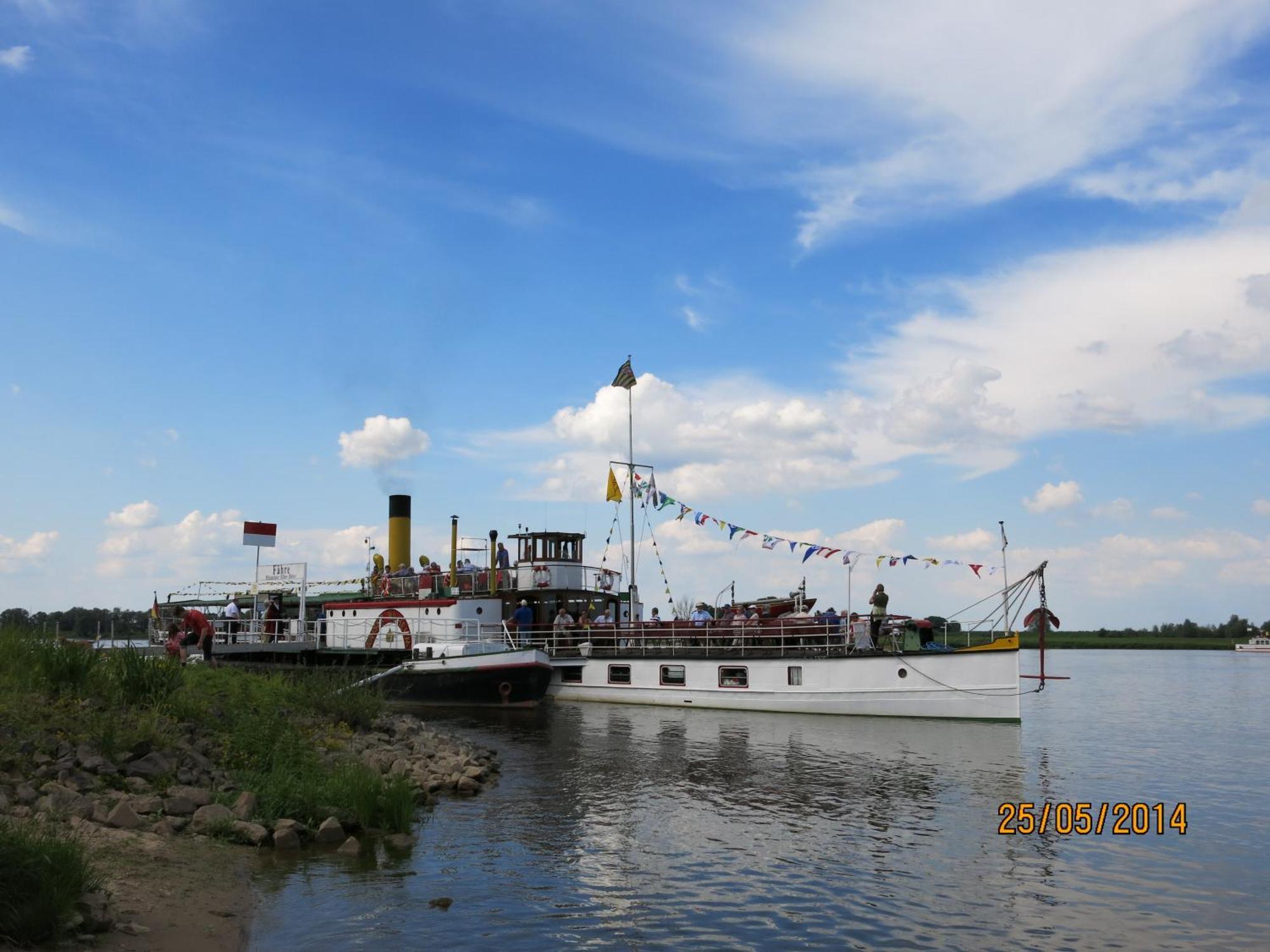 Hotel Hafen Hitzacker - Elbe Екстер'єр фото